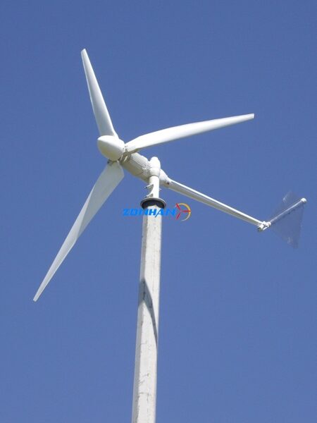 1 kW vėjo generatorius
